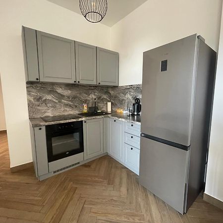 Apartamenty Kamienica Centrum - 1 Maja Lubiń Dış mekan fotoğraf