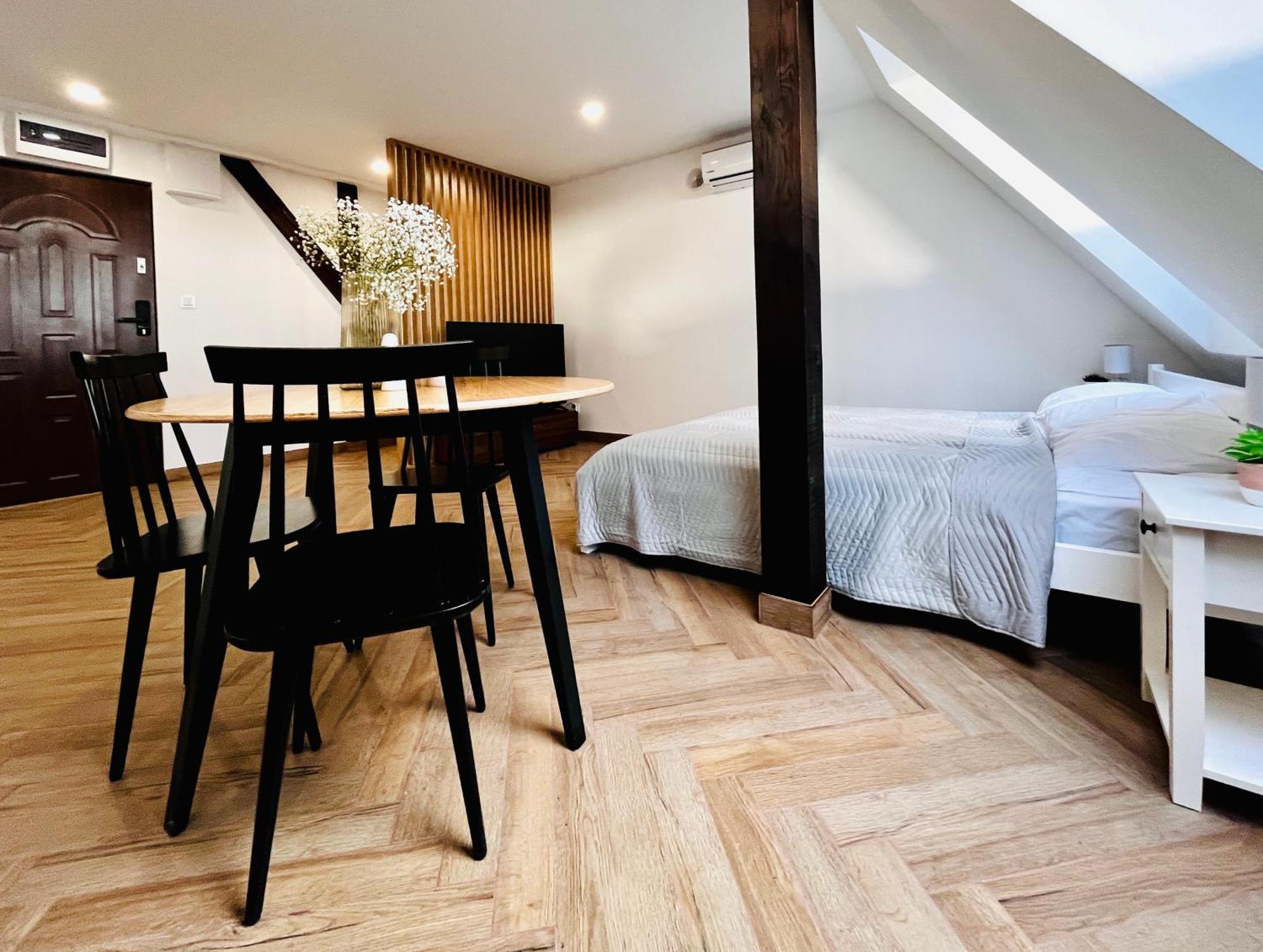 Apartamenty Kamienica Centrum - 1 Maja Lubiń Dış mekan fotoğraf